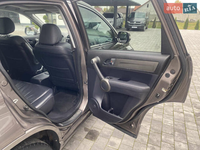 Коричневый Хонда СРВ, объемом двигателя 2.2 л и пробегом 201 тыс. км за 14300 $, фото 20 на Automoto.ua