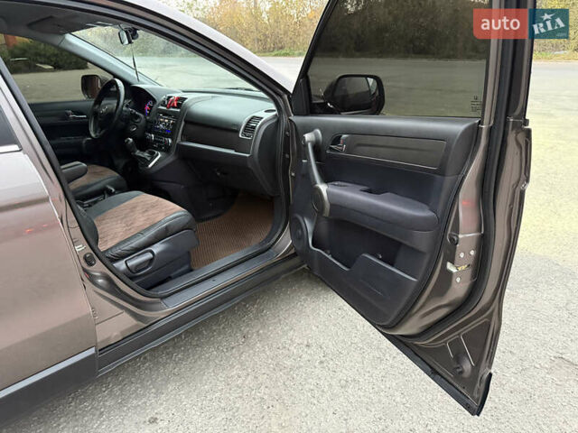 Коричневый Хонда СРВ, объемом двигателя 2.2 л и пробегом 187 тыс. км за 13000 $, фото 28 на Automoto.ua