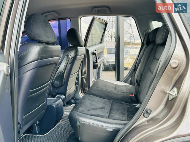 Хонда СРВ 2010 в Харькове на Automoto.ua Коричневый Хонда СРВ, объемом двигателя 2.4 л и пробегом 220 тыс. км за 12200 $, фото 17 на Automoto.ua