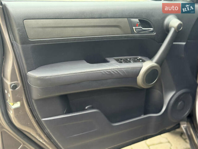 Коричневый Хонда СРВ, объемом двигателя 2.2 л и пробегом 185 тыс. км за 13950 $, фото 41 на Automoto.ua