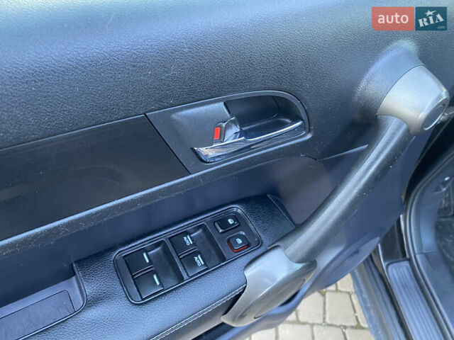 Коричневый Хонда СРВ, объемом двигателя 2 л и пробегом 245 тыс. км за 12700 $, фото 14 на Automoto.ua