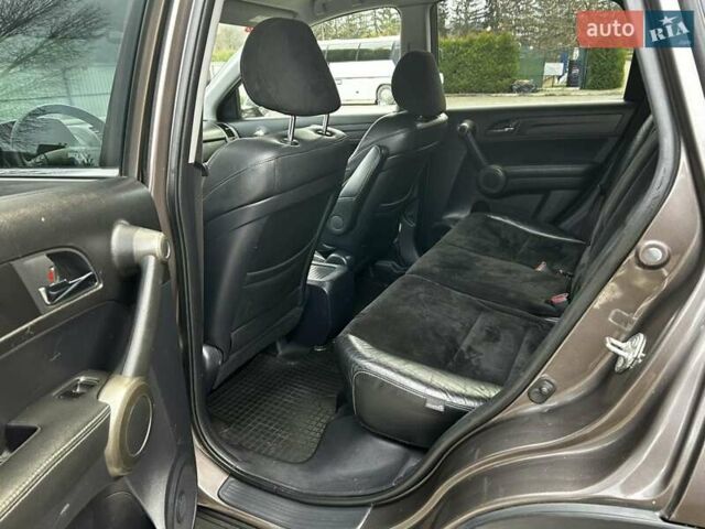 Коричневый Хонда СРВ, объемом двигателя 2.2 л и пробегом 235 тыс. км за 13400 $, фото 17 на Automoto.ua