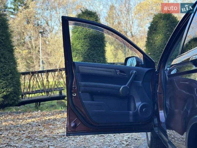 Коричневый Хонда СРВ, объемом двигателя 2 л и пробегом 198 тыс. км за 13250 $, фото 55 на Automoto.ua