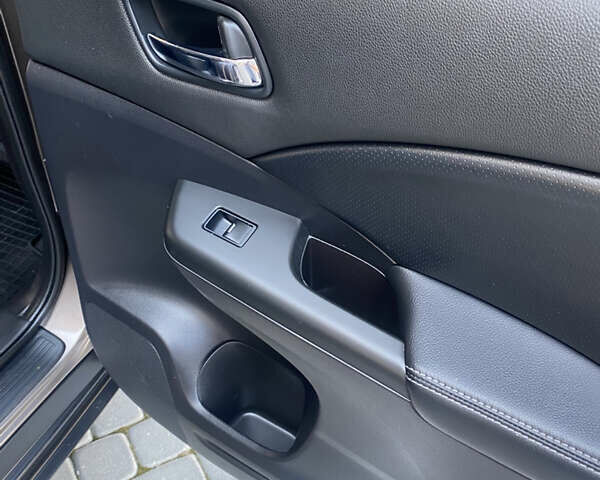 Коричневый Хонда СРВ, объемом двигателя 2.2 л и пробегом 218 тыс. км за 15900 $, фото 21 на Automoto.ua