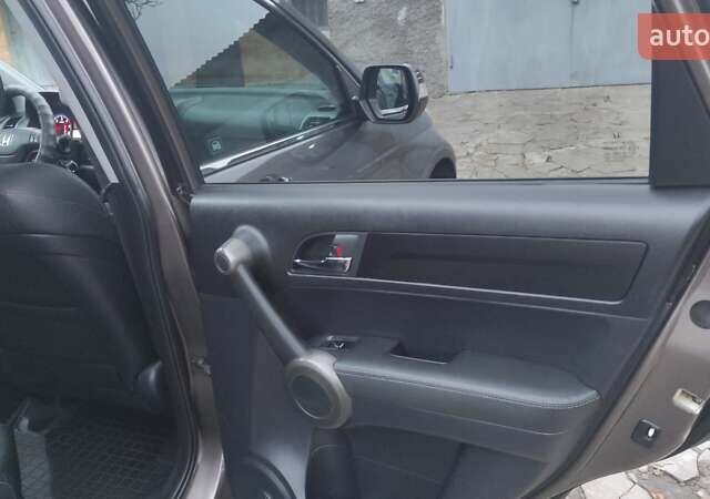 Коричневый Хонда СРВ, объемом двигателя 2.2 л и пробегом 232 тыс. км за 14700 $, фото 24 на Automoto.ua