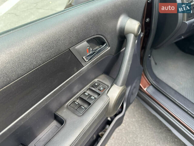 Коричневый Хонда СРВ, объемом двигателя 2 л и пробегом 186 тыс. км за 13999 $, фото 6 на Automoto.ua