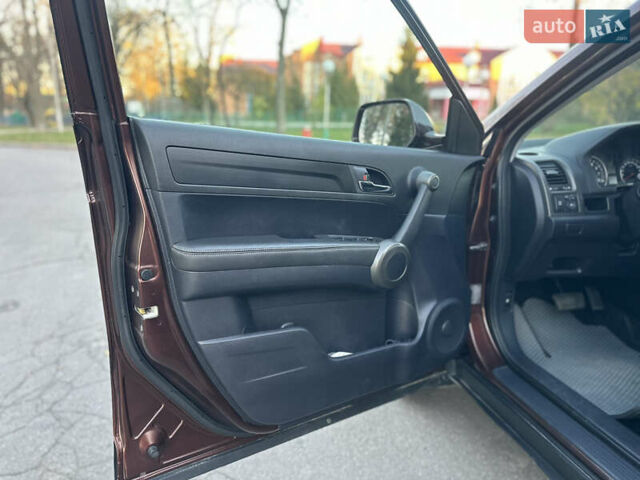 Коричневый Хонда СРВ, объемом двигателя 2 л и пробегом 186 тыс. км за 13999 $, фото 30 на Automoto.ua