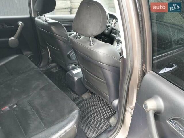 Коричневый Хонда СРВ, объемом двигателя 2 л и пробегом 214 тыс. км за 10850 $, фото 16 на Automoto.ua