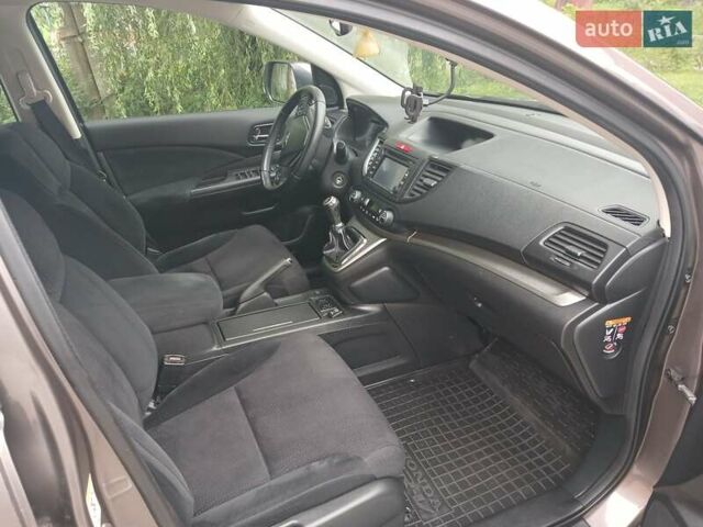 Коричневый Хонда СРВ, объемом двигателя 2.2 л и пробегом 136 тыс. км за 16500 $, фото 2 на Automoto.ua