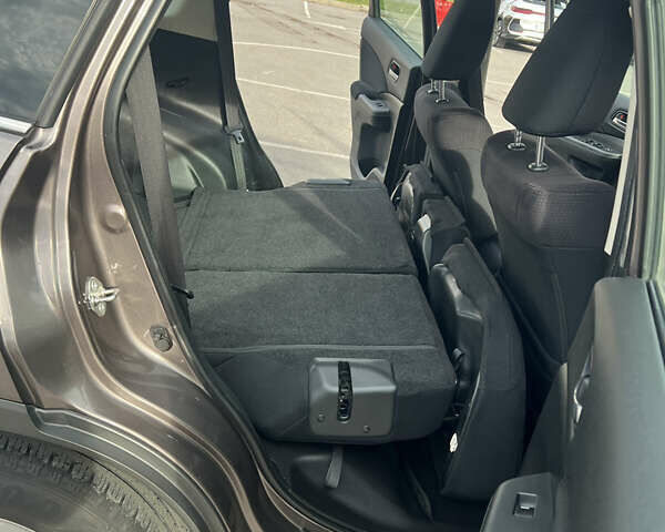 Коричневый Хонда СРВ, объемом двигателя 1.6 л и пробегом 280 тыс. км за 15900 $, фото 13 на Automoto.ua