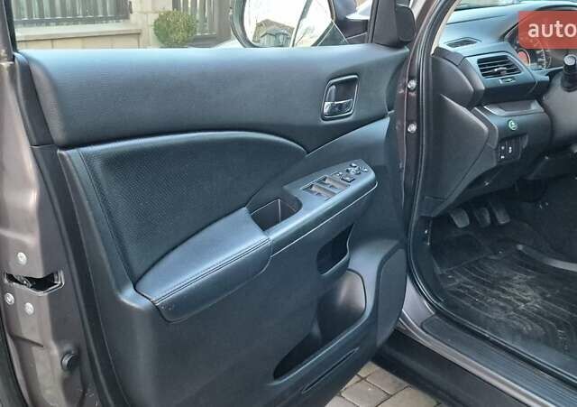 Коричневый Хонда СРВ, объемом двигателя 1.6 л и пробегом 230 тыс. км за 14900 $, фото 16 на Automoto.ua