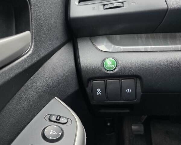 Коричневый Хонда СРВ, объемом двигателя 2.35 л и пробегом 147 тыс. км за 15700 $, фото 2 на Automoto.ua