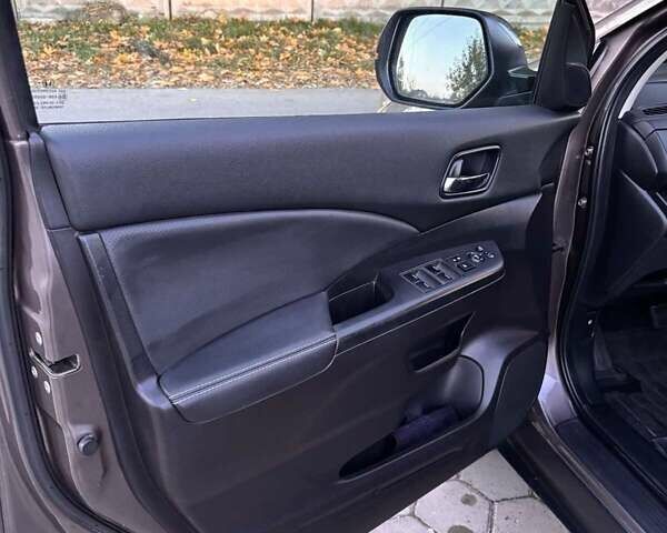Хонда СРВ 2015 в Ивано-Франковске на Automoto.ua Коричневый Хонда СРВ, объемом двигателя 1.6 л и пробегом 195 тыс. км за 21500 $, фото 22 на Automoto.ua