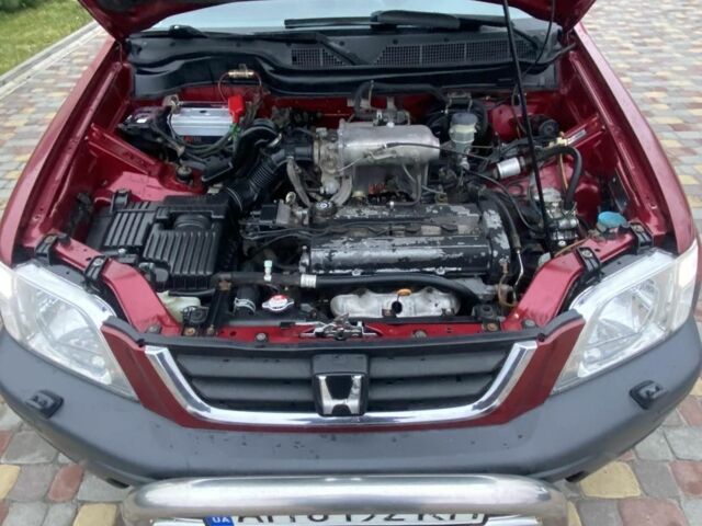 Красный Хонда СРВ, объемом двигателя 2 л и пробегом 217 тыс. км за 5100 $, фото 6 на Automoto.ua