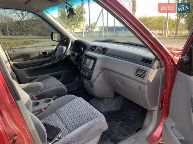 Красный Хонда СРВ, объемом двигателя 1.97 л и пробегом 261 тыс. км за 5300 $, фото 5 на Automoto.ua