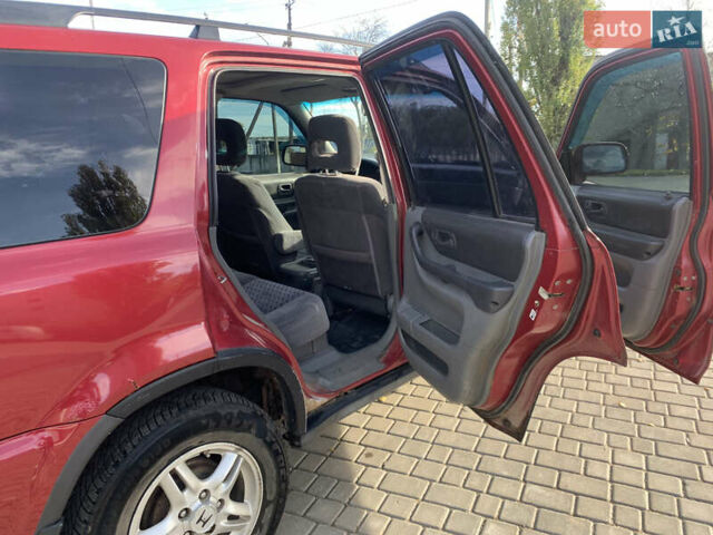 Красный Хонда СРВ, объемом двигателя 1.97 л и пробегом 261 тыс. км за 5300 $, фото 6 на Automoto.ua