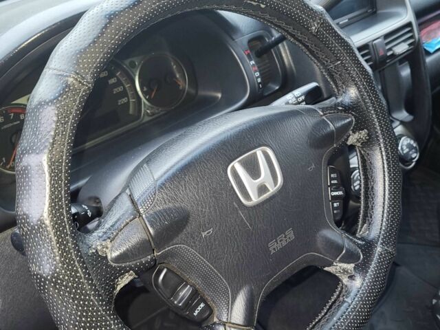 Красный Хонда СРВ, объемом двигателя 2 л и пробегом 257 тыс. км за 6876 $, фото 6 на Automoto.ua