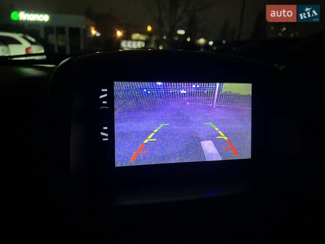 Красный Хонда СРВ, объемом двигателя 2 л и пробегом 257 тыс. км за 7300 $, фото 6 на Automoto.ua