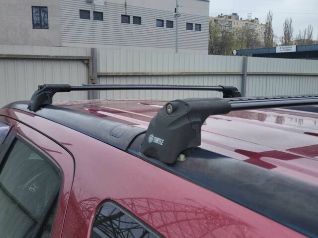 Красный Хонда СРВ, объемом двигателя 2 л и пробегом 257 тыс. км за 6876 $, фото 11 на Automoto.ua