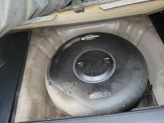 Красный Хонда СРВ, объемом двигателя 2 л и пробегом 257 тыс. км за 6876 $, фото 4 на Automoto.ua