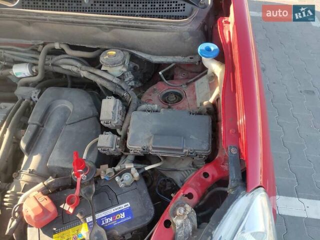 Красный Хонда СРВ, объемом двигателя 2 л и пробегом 216 тыс. км за 8500 $, фото 12 на Automoto.ua