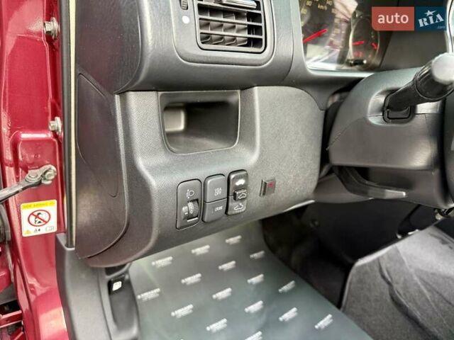 Красный Хонда СРВ, объемом двигателя 2 л и пробегом 321 тыс. км за 7900 $, фото 29 на Automoto.ua