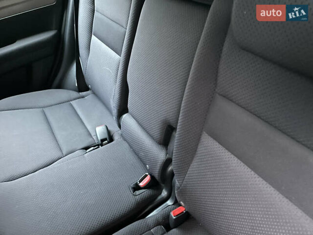 Красный Хонда СРВ, объемом двигателя 2 л и пробегом 270 тыс. км за 9800 $, фото 20 на Automoto.ua