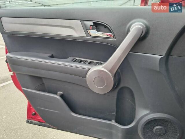 Красный Хонда СРВ, объемом двигателя 2.35 л и пробегом 206 тыс. км за 11500 $, фото 10 на Automoto.ua