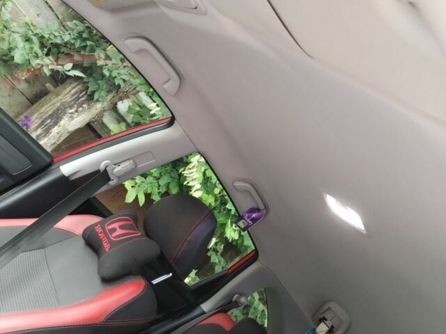 Красный Хонда СРВ, объемом двигателя 2.4 л и пробегом 235 тыс. км за 10500 $, фото 11 на Automoto.ua