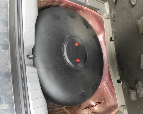 Красный Хонда СРВ, объемом двигателя 2.4 л и пробегом 204 тыс. км за 10000 $, фото 3 на Automoto.ua