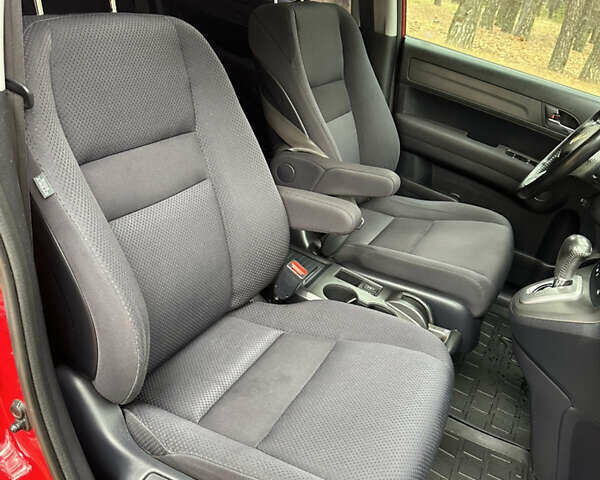 Красный Хонда СРВ, объемом двигателя 2.4 л и пробегом 10 тыс. км за 10300 $, фото 12 на Automoto.ua