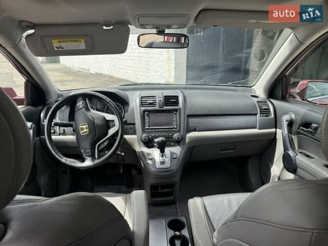 Красный Хонда СРВ, объемом двигателя 2.4 л и пробегом 204 тыс. км за 10000 $, фото 7 на Automoto.ua