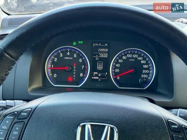 Красный Хонда СРВ, объемом двигателя 2.4 л и пробегом 240 тыс. км за 10990 $, фото 26 на Automoto.ua