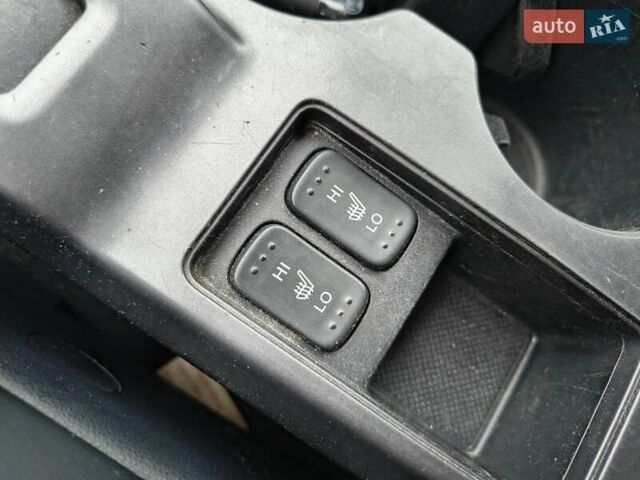 Красный Хонда СРВ, объемом двигателя 2.35 л и пробегом 206 тыс. км за 11500 $, фото 11 на Automoto.ua