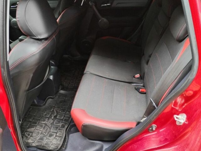 Красный Хонда СРВ, объемом двигателя 2.4 л и пробегом 235 тыс. км за 10500 $, фото 6 на Automoto.ua