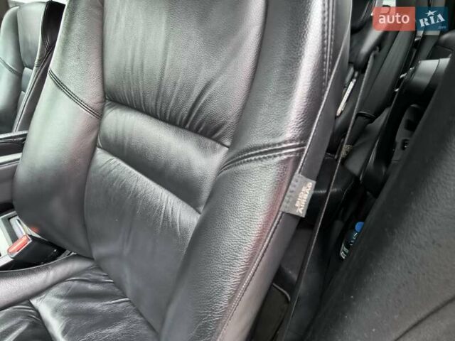 Красный Хонда СРВ, объемом двигателя 2.35 л и пробегом 206 тыс. км за 11500 $, фото 18 на Automoto.ua