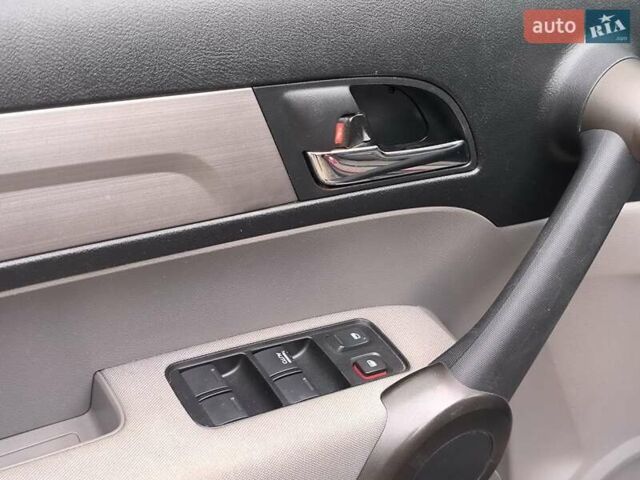 Червоний Хонда СРВ, об'ємом двигуна 2.35 л та пробігом 197 тис. км за 10690 $, фото 22 на Automoto.ua