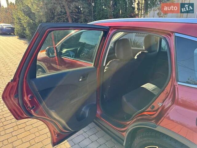 Красный Хонда СРВ, объемом двигателя 2 л и пробегом 153 тыс. км за 14300 $, фото 13 на Automoto.ua