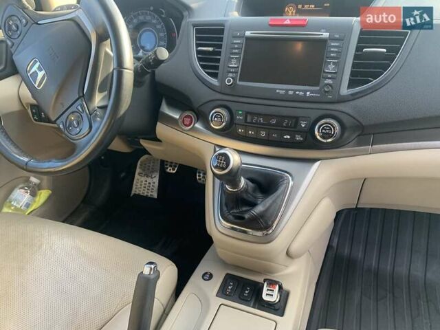 Красный Хонда СРВ, объемом двигателя 2.2 л и пробегом 210 тыс. км за 16800 $, фото 10 на Automoto.ua