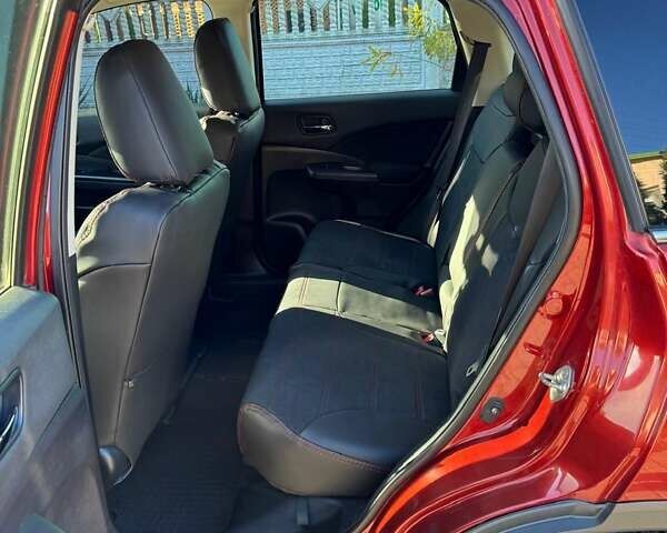 Красный Хонда СРВ, объемом двигателя 2 л и пробегом 153 тыс. км за 14300 $, фото 14 на Automoto.ua