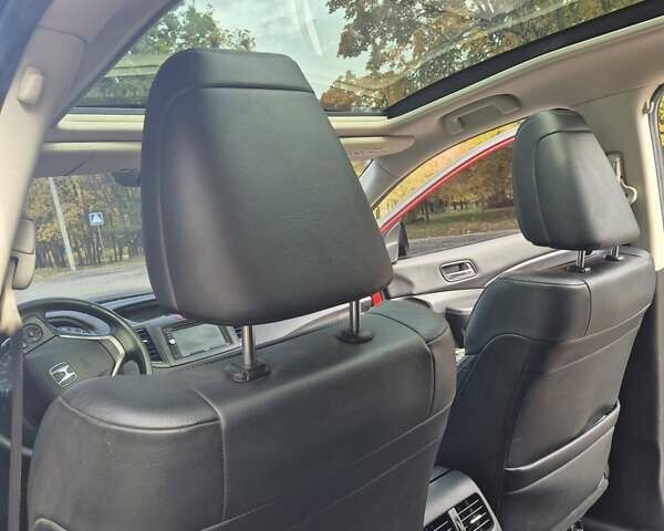 Красный Хонда СРВ, объемом двигателя 2.2 л и пробегом 257 тыс. км за 16900 $, фото 18 на Automoto.ua
