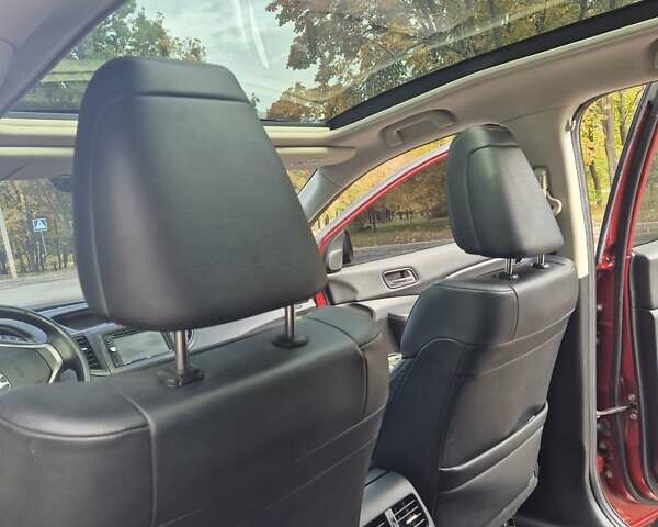 Красный Хонда СРВ, объемом двигателя 2.2 л и пробегом 257 тыс. км за 16900 $, фото 13 на Automoto.ua