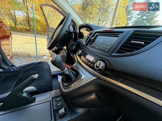 Красный Хонда СРВ, объемом двигателя 2.2 л и пробегом 293 тыс. км за 16599 $, фото 31 на Automoto.ua