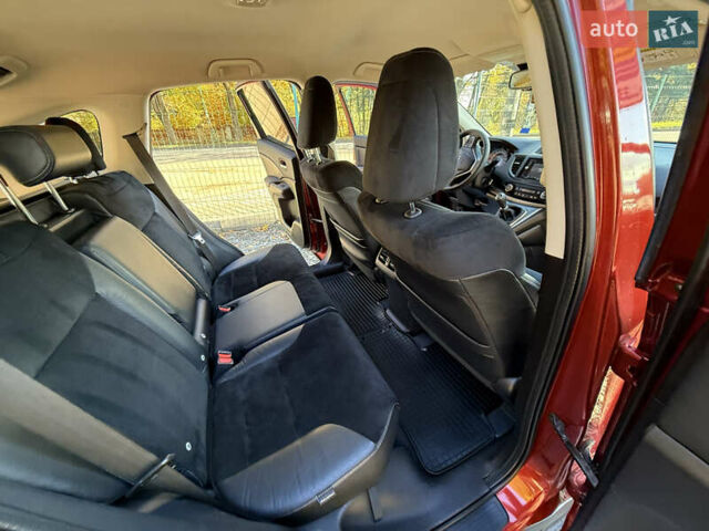 Красный Хонда СРВ, объемом двигателя 2.2 л и пробегом 293 тыс. км за 16599 $, фото 41 на Automoto.ua