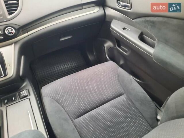 Красный Хонда СРВ, объемом двигателя 2.2 л и пробегом 206 тыс. км за 17650 $, фото 37 на Automoto.ua