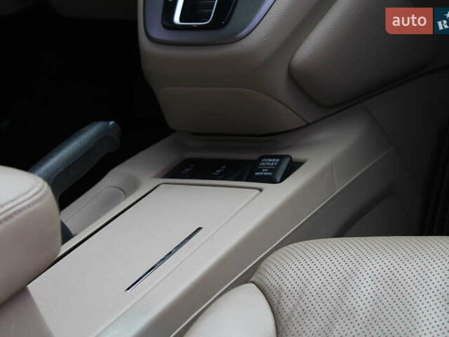 Красный Хонда СРВ, объемом двигателя 2.2 л и пробегом 183 тыс. км за 18200 $, фото 63 на Automoto.ua