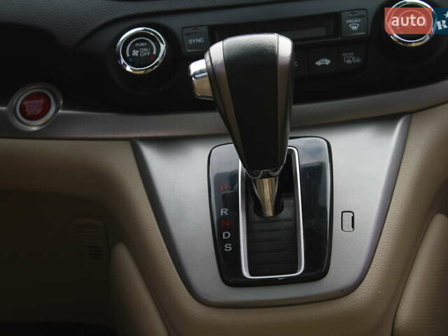 Красный Хонда СРВ, объемом двигателя 2.2 л и пробегом 183 тыс. км за 18200 $, фото 91 на Automoto.ua