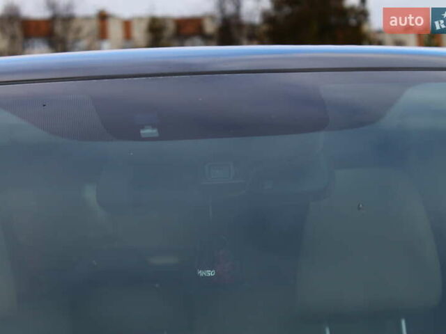 Красный Хонда СРВ, объемом двигателя 2.2 л и пробегом 183 тыс. км за 18200 $, фото 102 на Automoto.ua