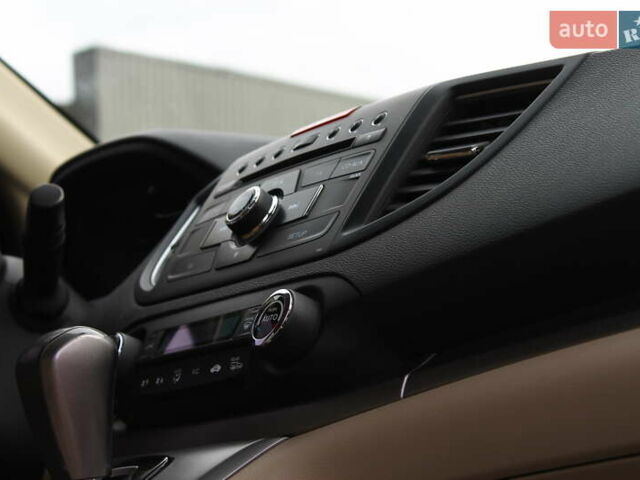 Красный Хонда СРВ, объемом двигателя 2.2 л и пробегом 183 тыс. км за 18200 $, фото 66 на Automoto.ua