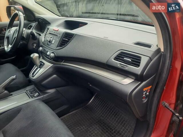 Красный Хонда СРВ, объемом двигателя 2.2 л и пробегом 206 тыс. км за 17699 $, фото 68 на Automoto.ua